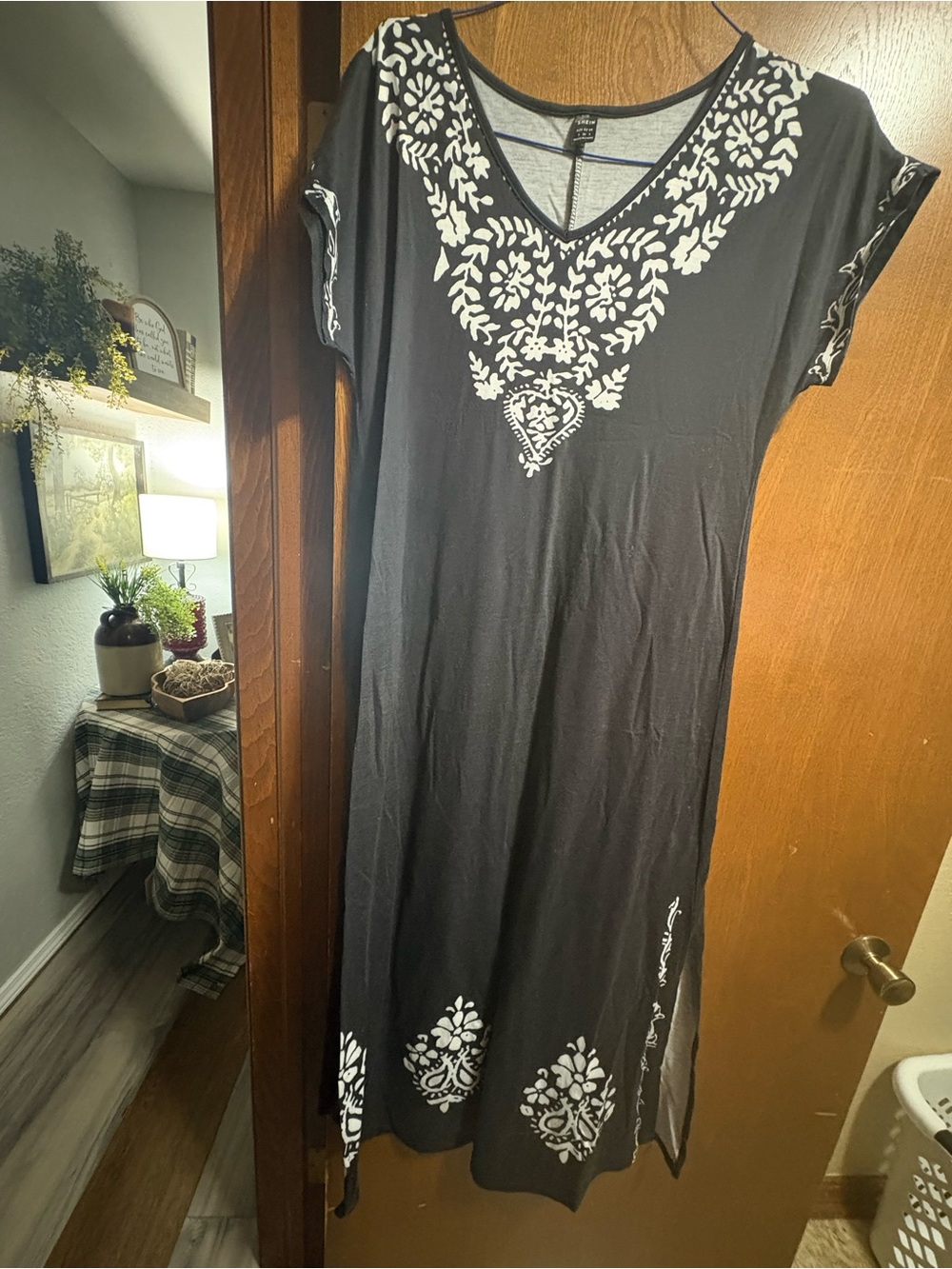 Women's Black Maxi Dress with White Embroidered Detail SHEIN size s